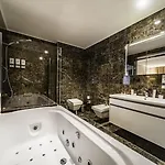 Rox Hotel