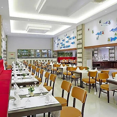 Rox Szálloda 4*